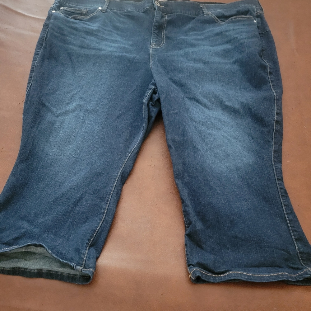 Torrid SZ 30 Super Stretch Denim Crops